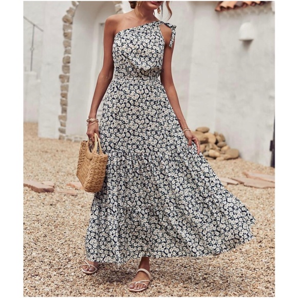 Bellanblue Dresses & Skirts - Boho Floral Print One Shoulder Ruffle Maxi Dress